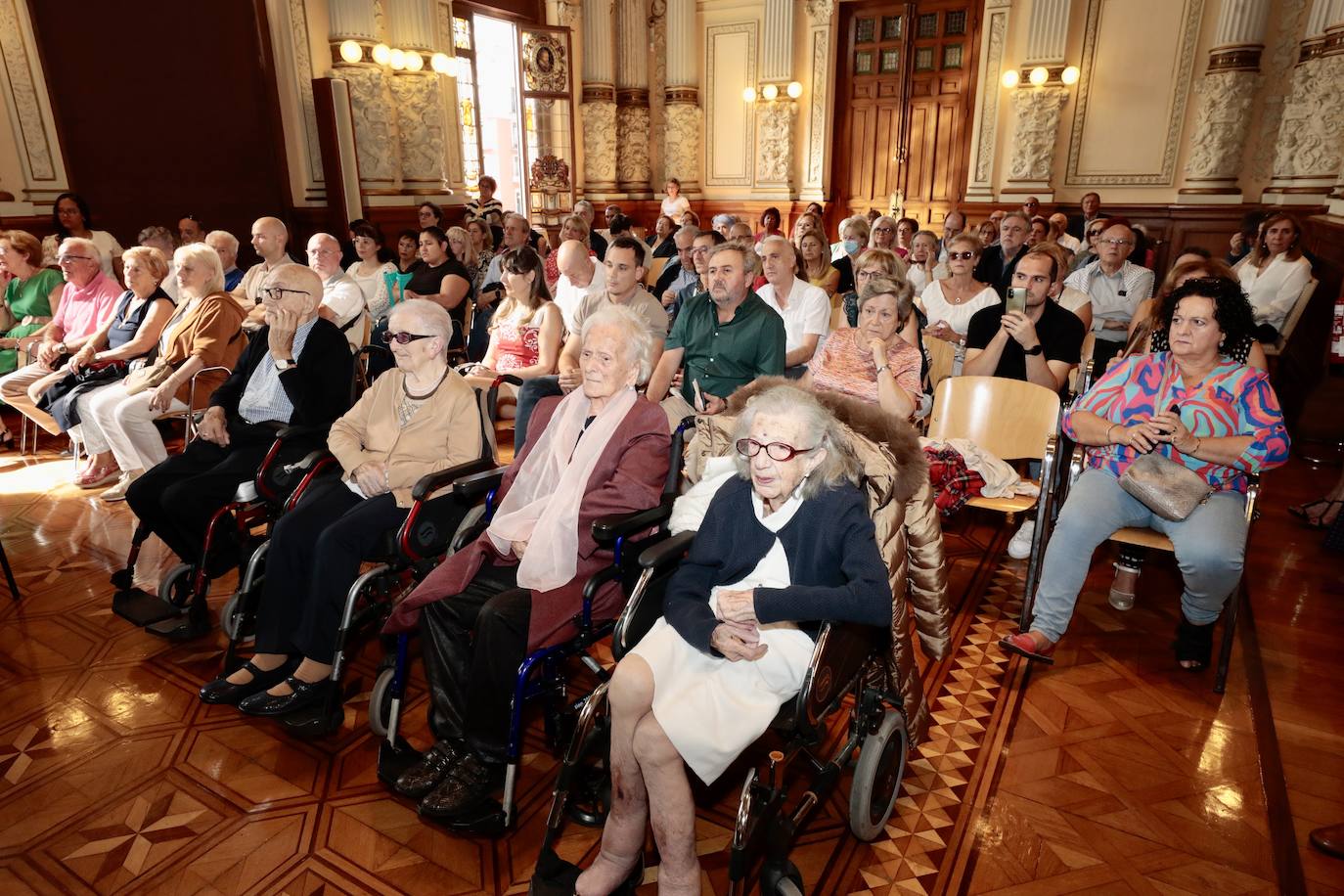 El acto homenaje por el Día de las Personas de Edad celebrado en el Ayuntamiento