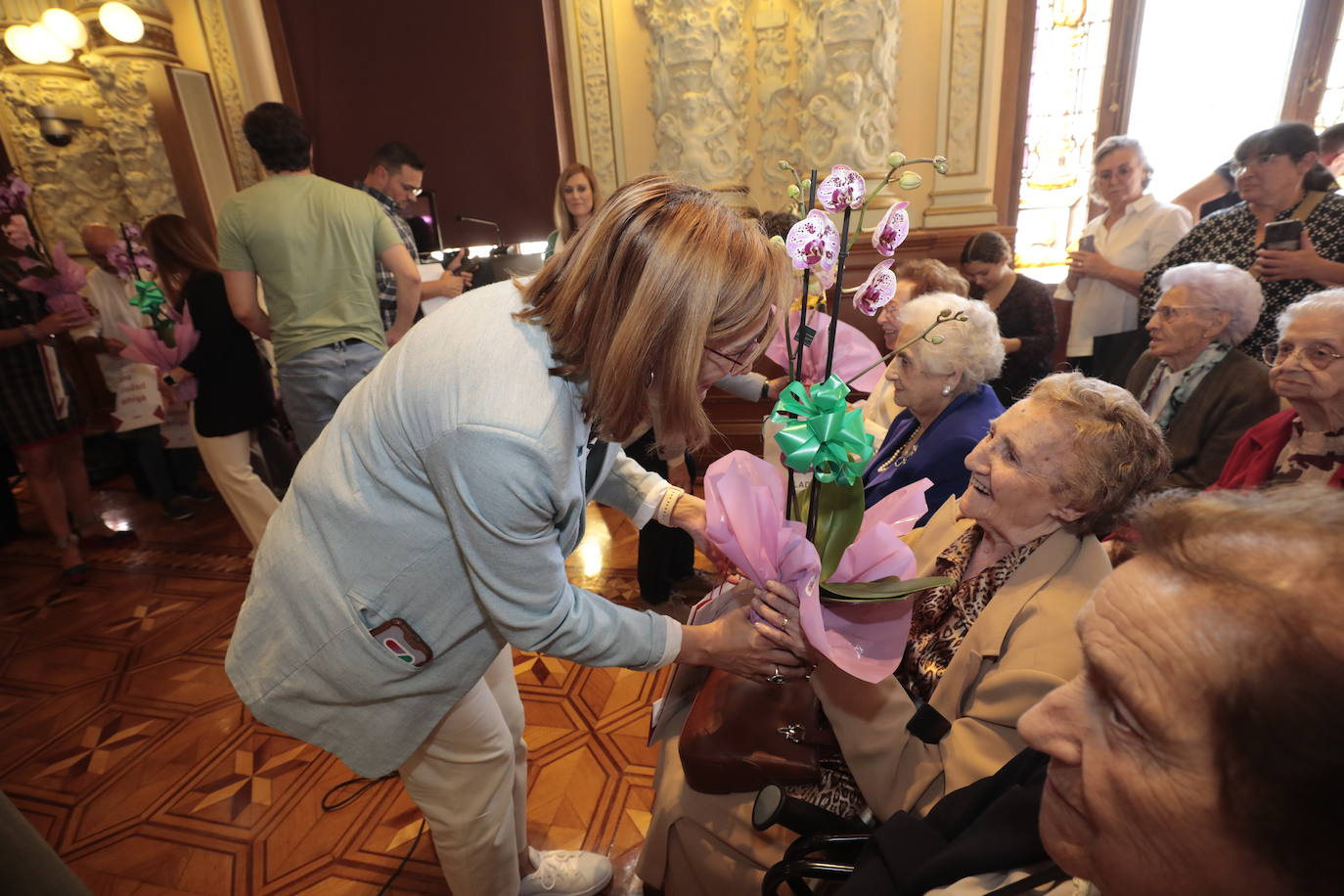 El acto homenaje por el Día de las Personas de Edad celebrado en el Ayuntamiento