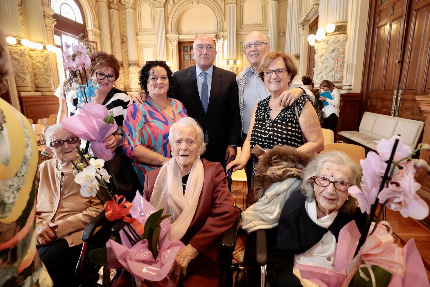 El acto homenaje por el Día de las Personas de Edad celebrado en el Ayuntamiento