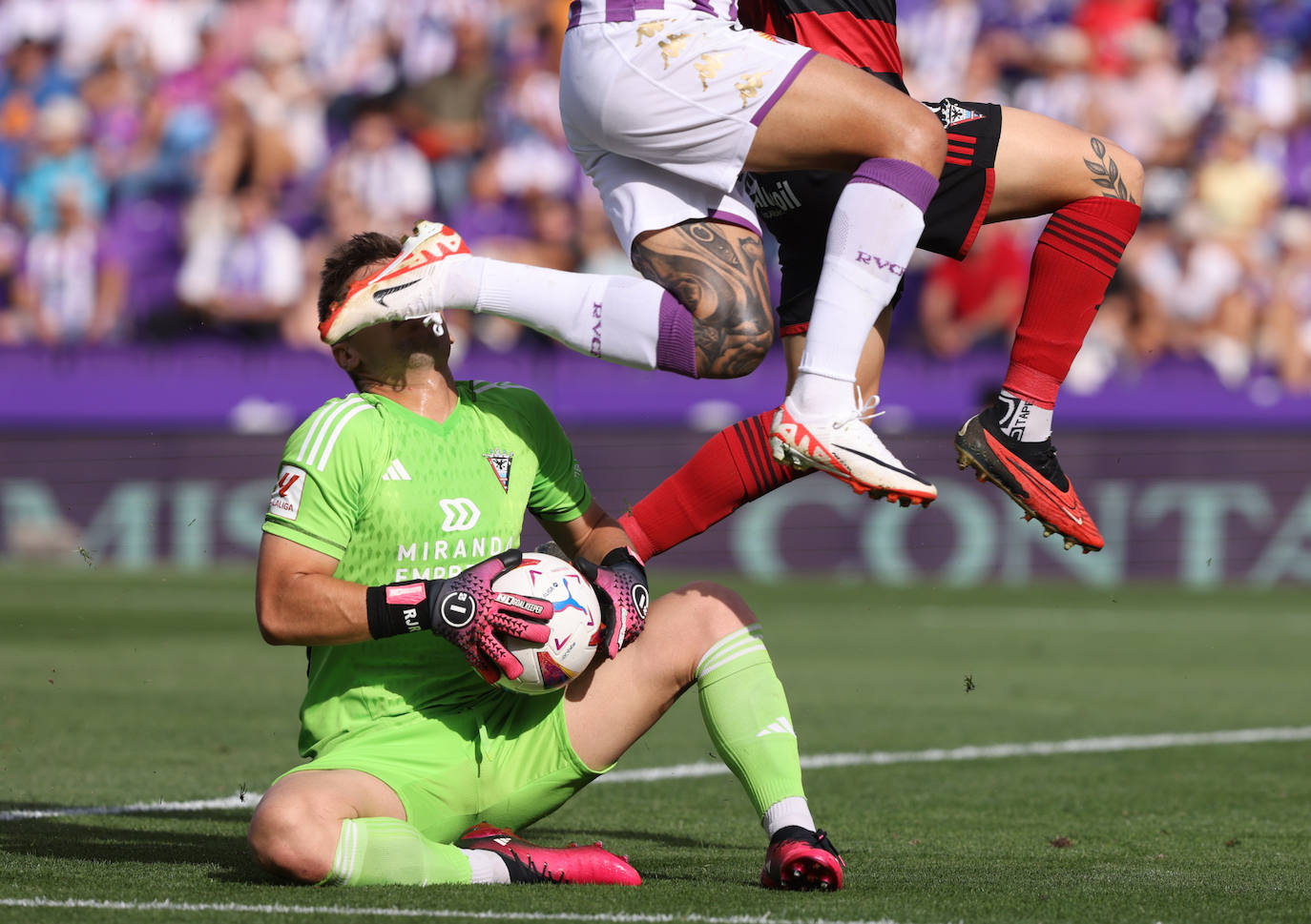 Las imágenes del partido entre el Real Valladolid y el Mirandés en Zorrilla (2/2)