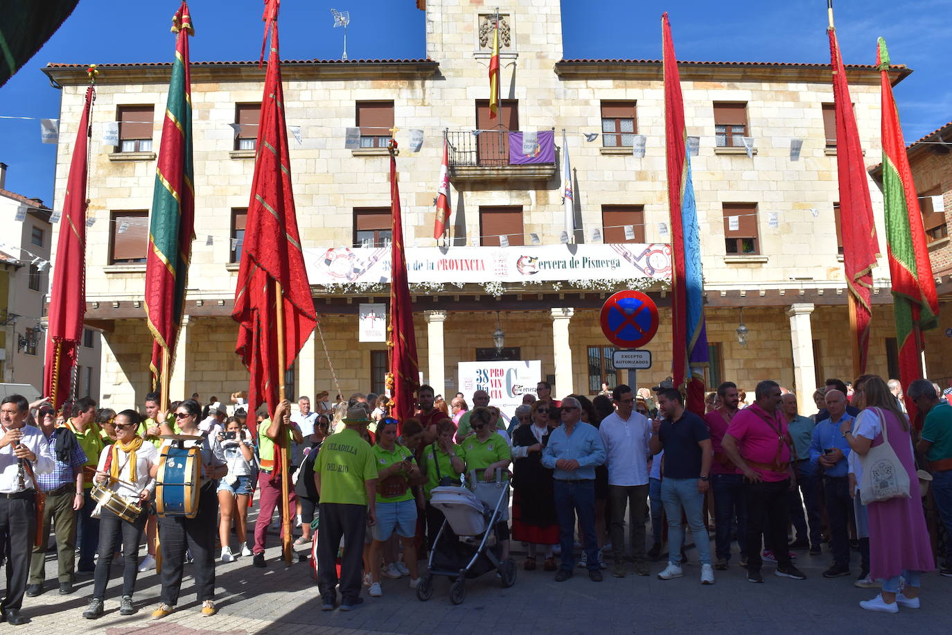 Cervera se tiñe de tradiciones en el Día de la Provincia