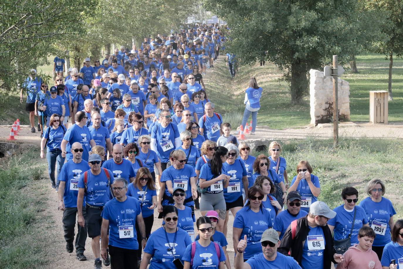 El éxito de participación en la Caminata Popular del Banco de Alimentos, en imágenes