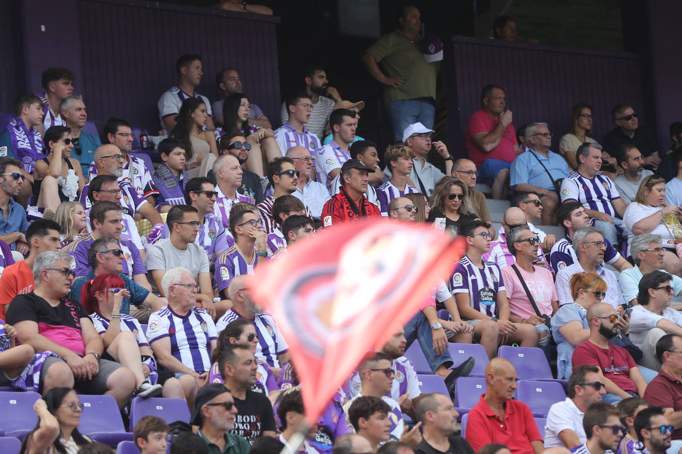 Búscate en la grada del José Zorrilla (3/4)