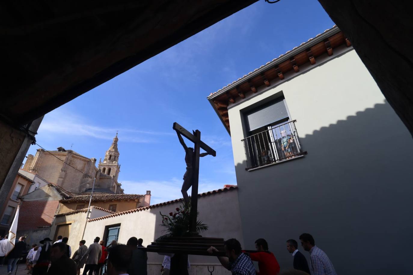 El Cristo de las Puertas recorre las calles de Medina de Rioseco