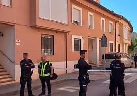 Se ha cortado al tráfico la calle Padre Janáriz.