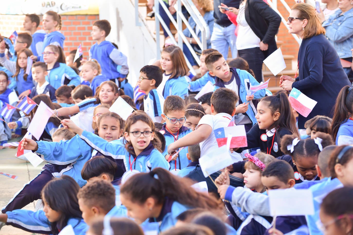 Las imágenes de la celebración de la Hispanidad en el colegio Virgen Niña