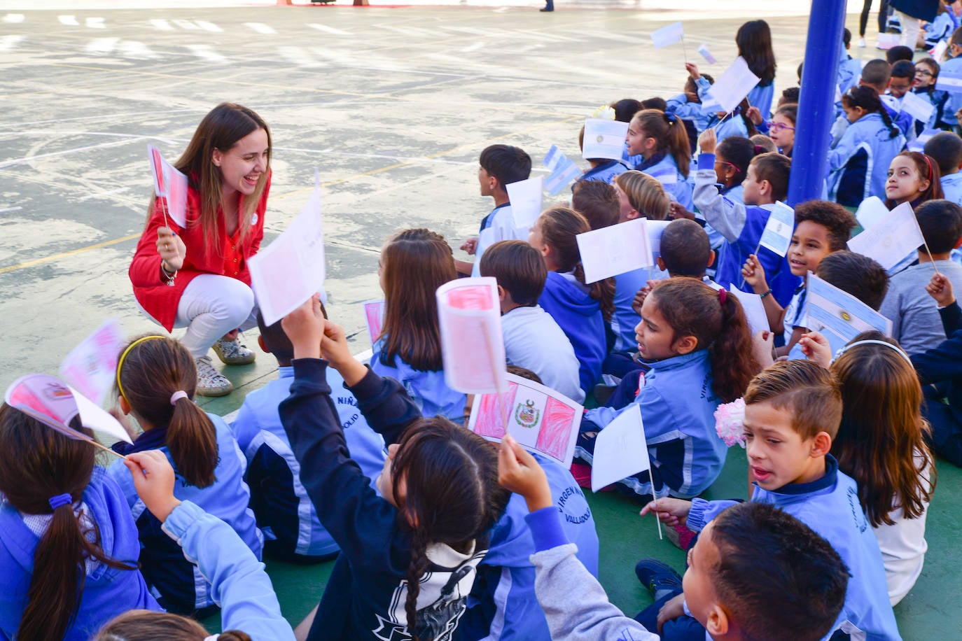 Las imágenes de la celebración de la Hispanidad en el colegio Virgen Niña