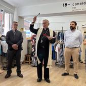 Cáritas estrena en Segovia su tienda Moda re- de ropa de segunda mano