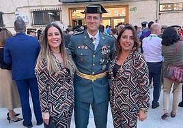 El jefe de la Comandancia, con Laura Lombraña y la alcaldesa de Palencia.