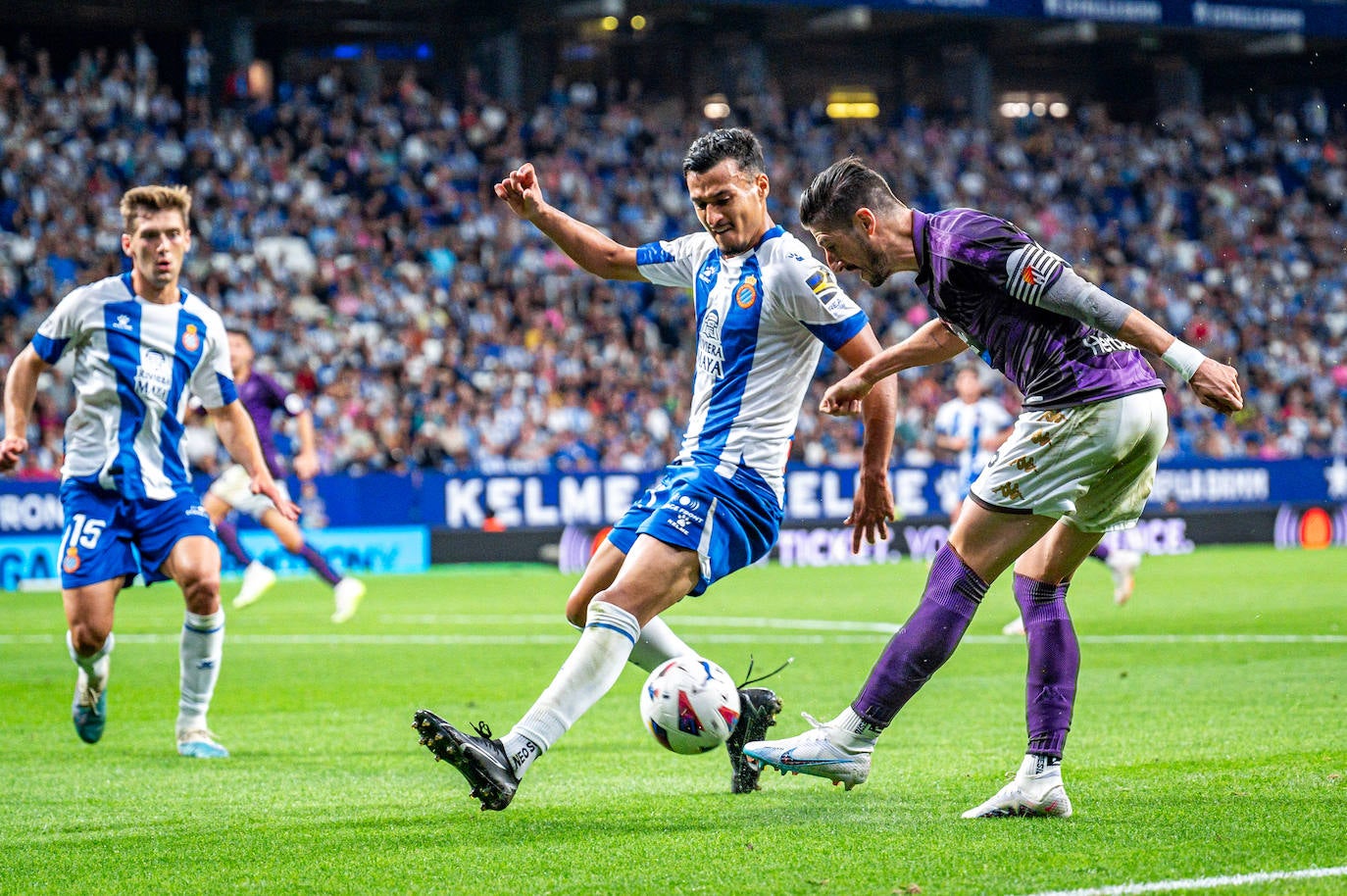 La derrota del Real Valladolid ante el Espanyol, en imágenes