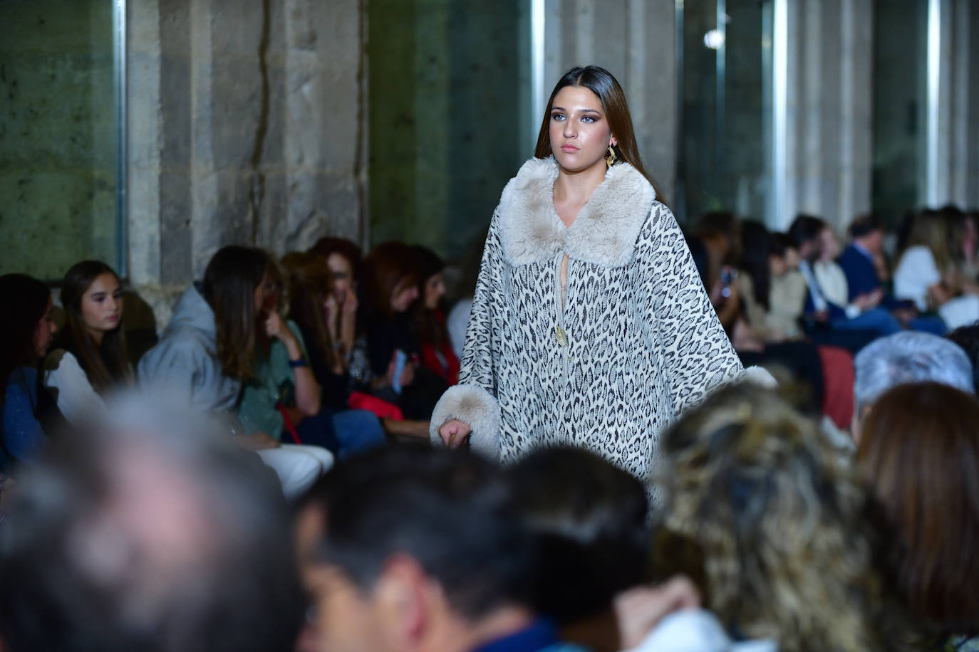 El desfile MoVa celebrado en el Patio Herreriano, en imágenes