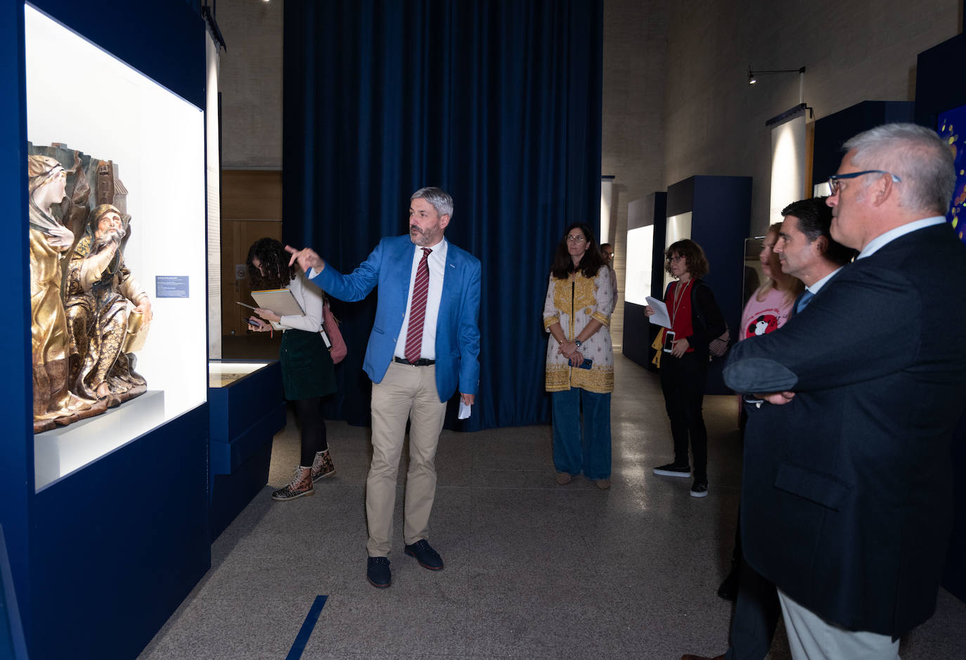 La exposición &#039;El fuego de la conciencia&#039;, conmemora en las Cortes los 25 años de &#039;El hereje&#039;