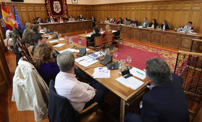 Pleno del Ayuntamiento de Palencia.