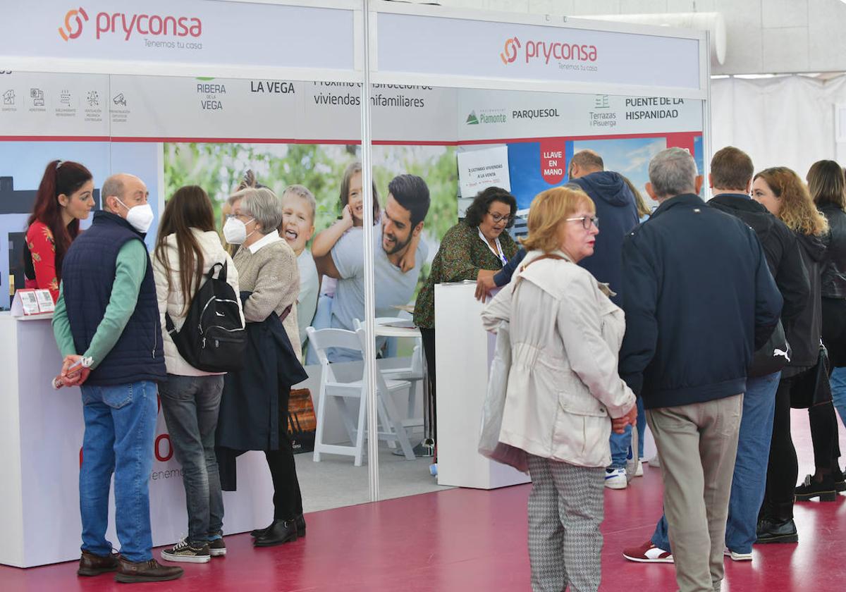 El stand de Pryconsa, con cola, para interesarse por las promociones de feria.