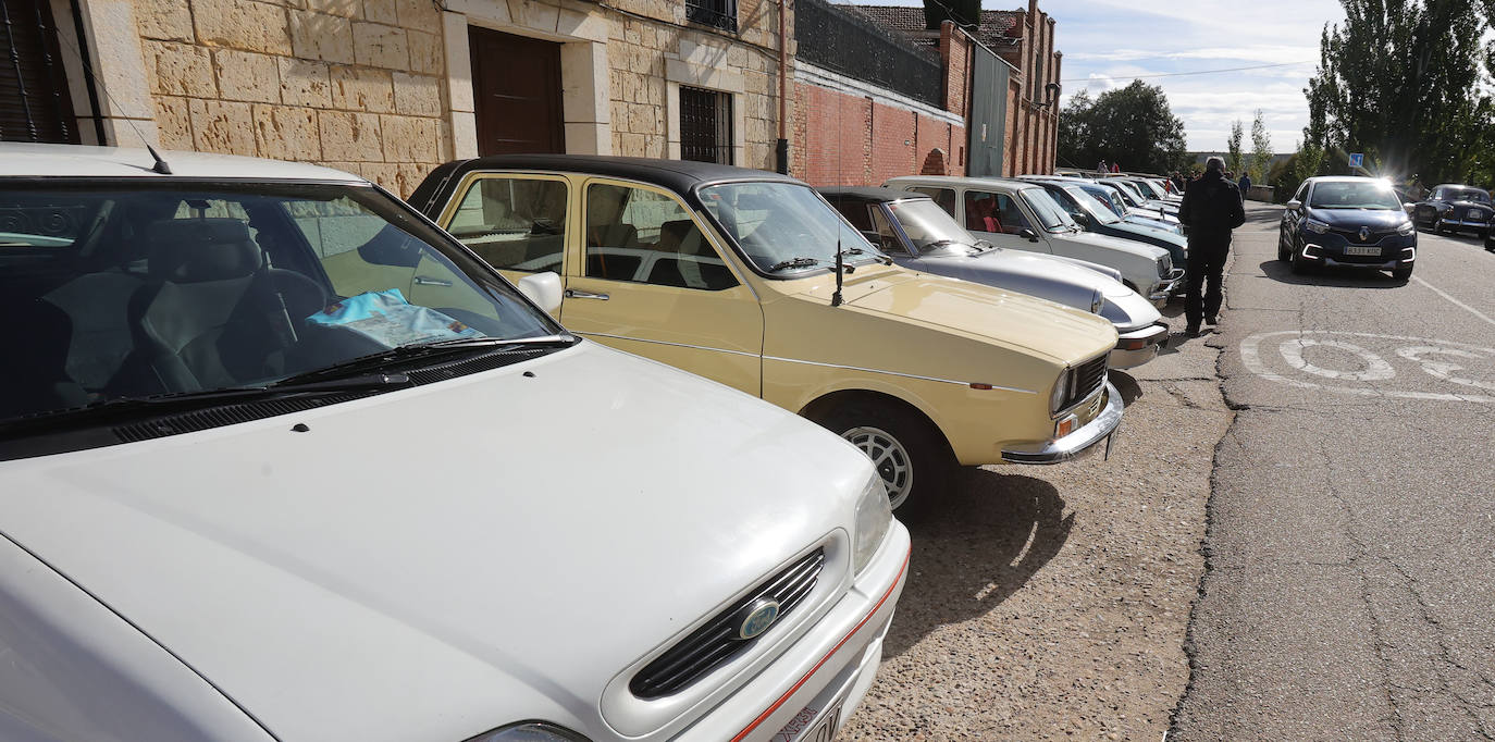 Concentración de coches clásicos en Husillos