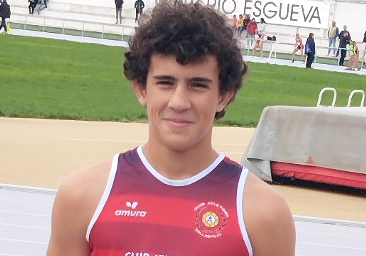 Diego Zorita en el Campeonato de Castilla y León, tras batir el récord autonómico.