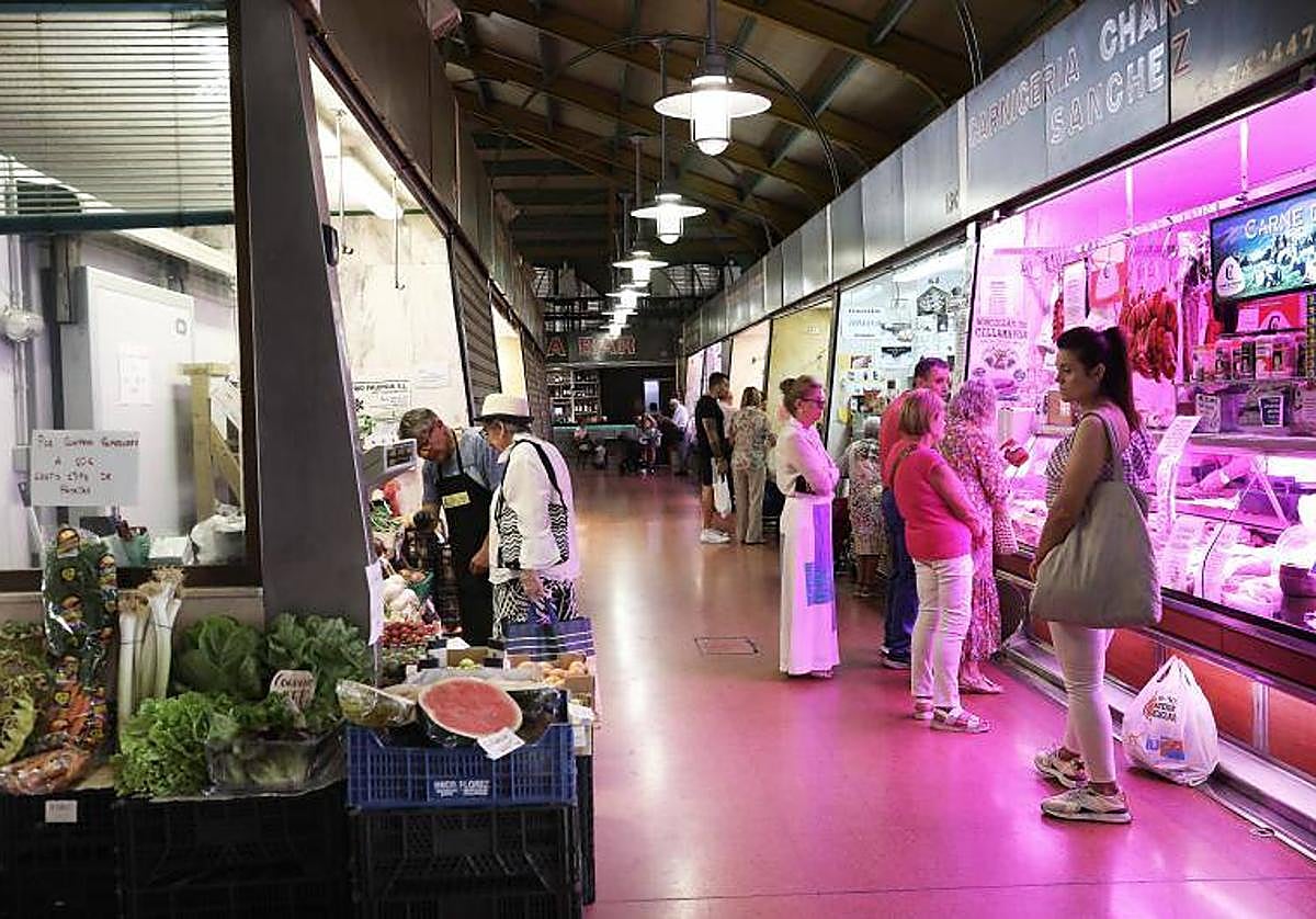 Pasillos de la Plaza de Abastos de Palencia.