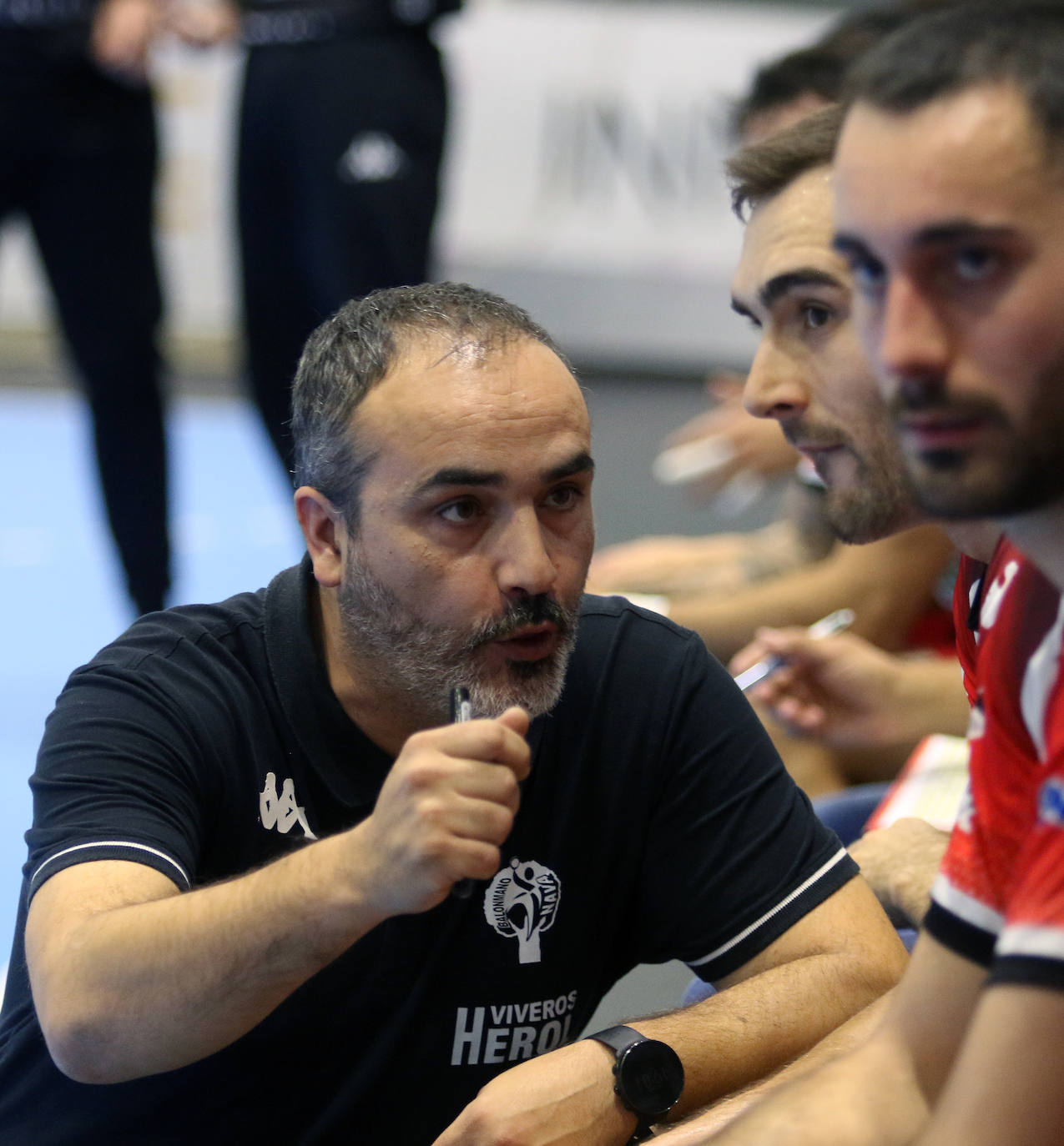 Balonmano Nava tutea al Barcelona