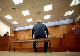 El conductor acusado reconoció los hechos y se conformó con la sentencia.