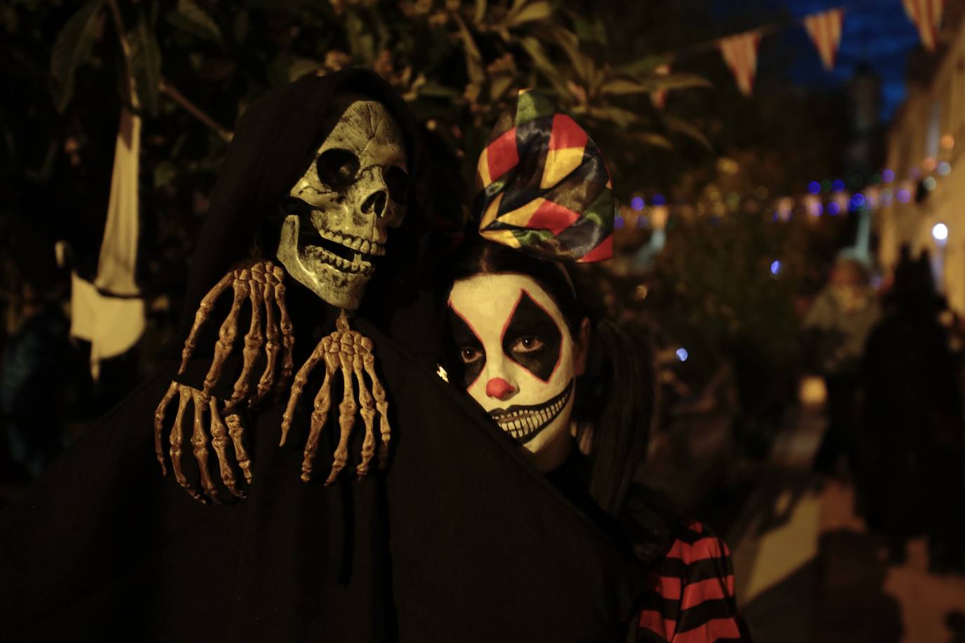 Las imágenes de la noche de Halloween en el barrio Girón