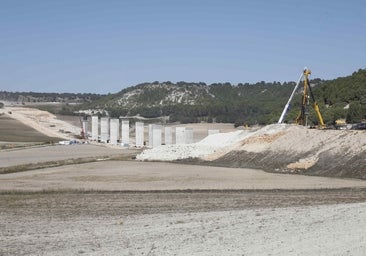 La A-11 rebasa los plazos comprometidos sin ejecutar ni la mitad del presupuesto