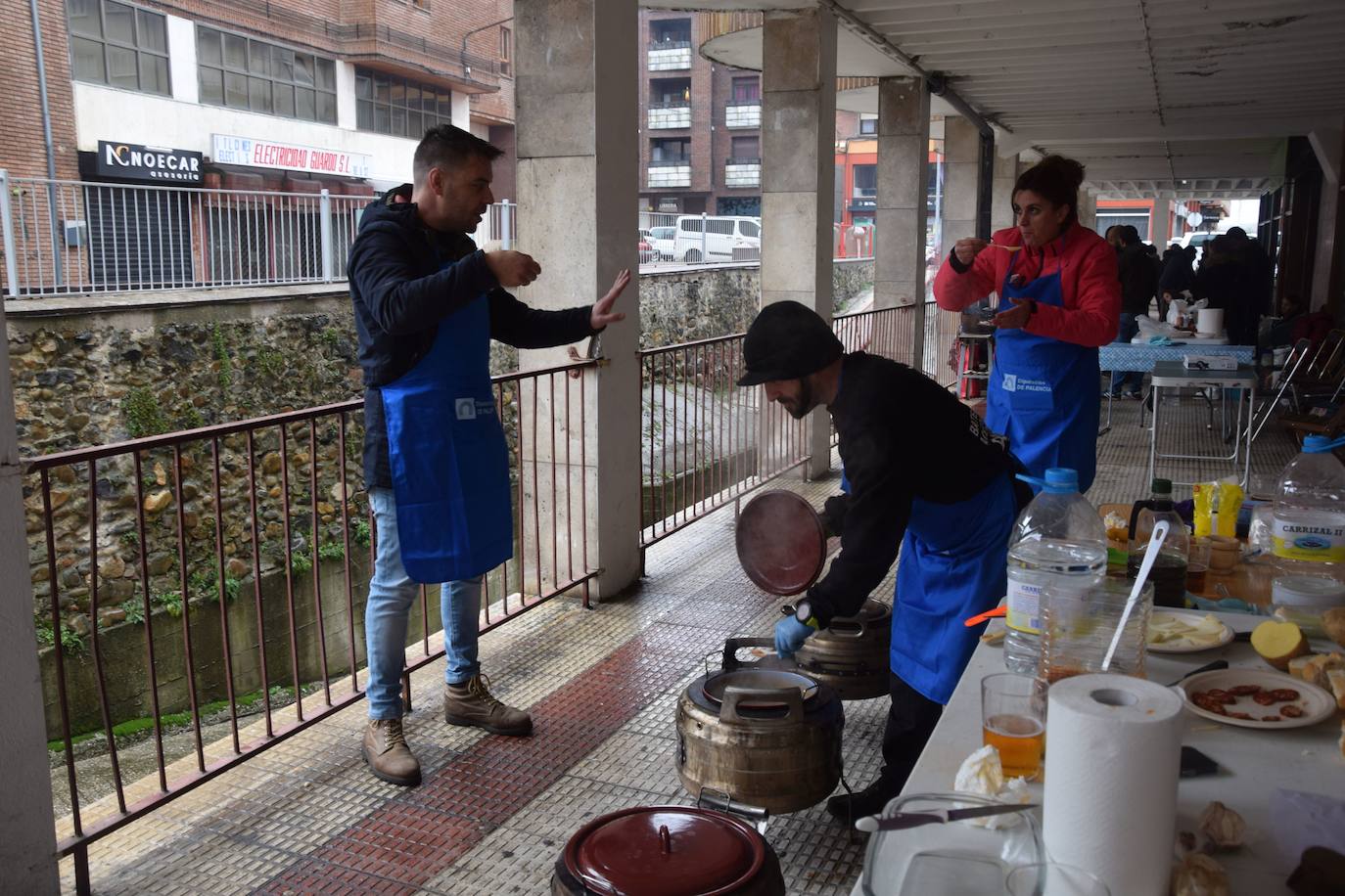 Amantes de la cocina ferroviaria se dan cita en Guardo