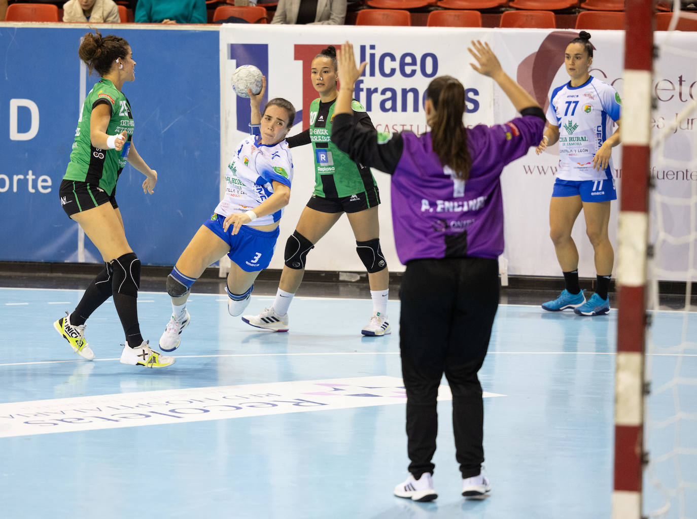 El partido entre el Aula y el Beti-Onak, en imágenes