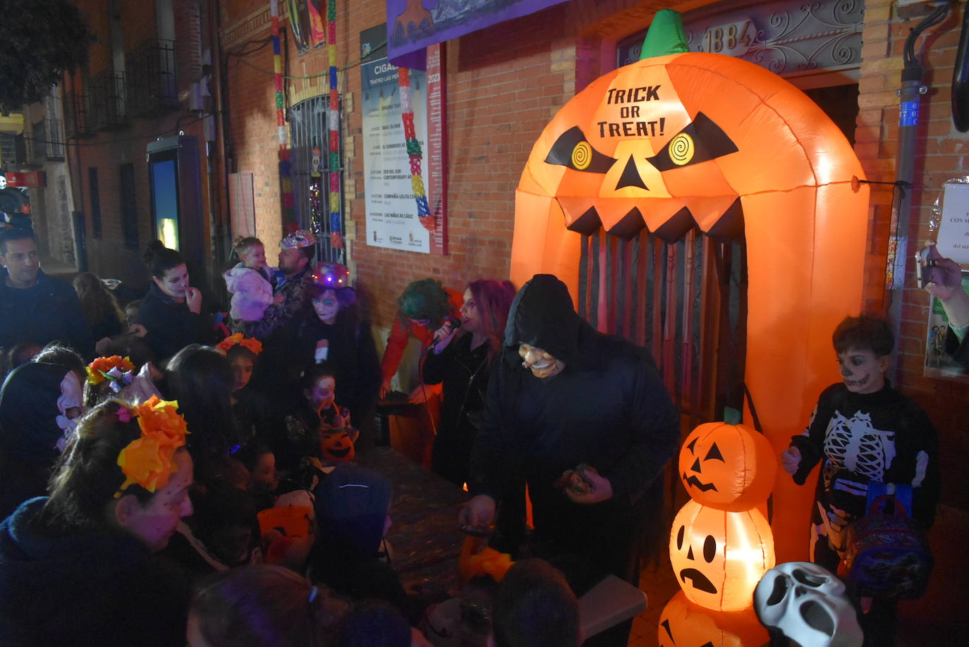 Uno de los puestos de 'Truco o Trato' instalados por el Ayuntamiento