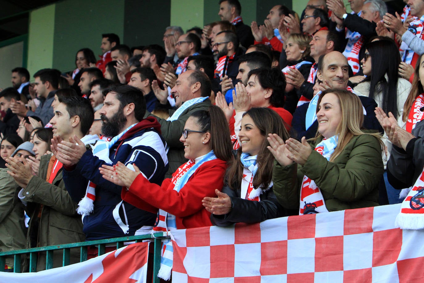 Búscate en las gradas de La Albuera en el Turégano - Celta