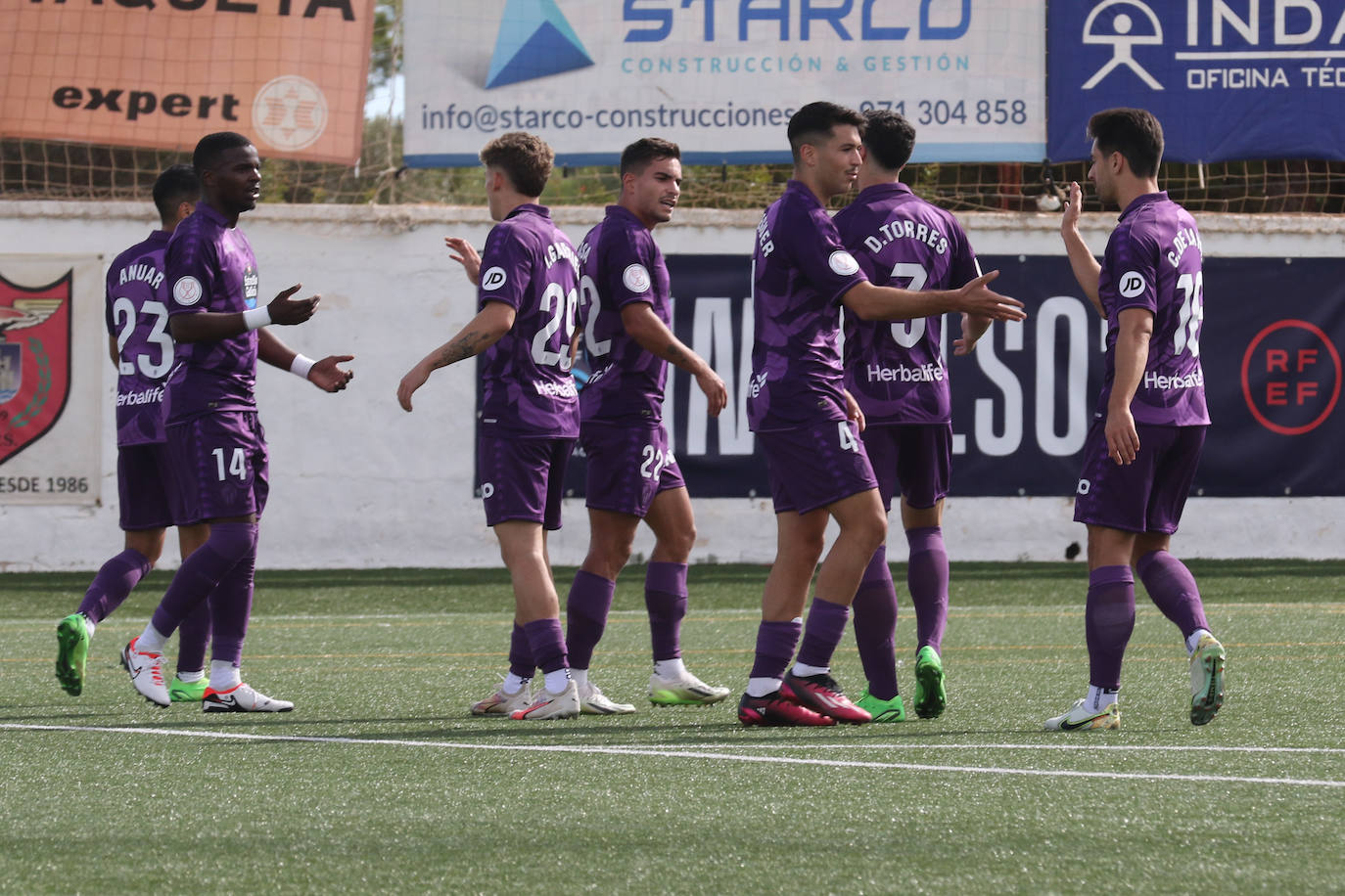 El partido entre el Real Valladolid y la Peña Deportiva, en imágenes