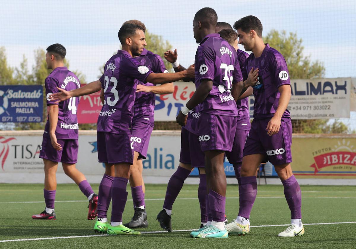 El partido entre el Real Valladolid y la Peña Deportiva, en imágenes