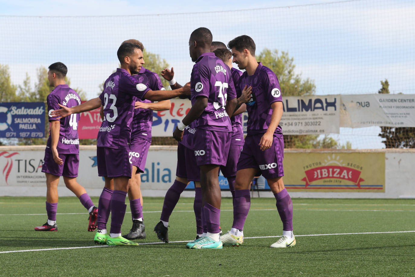 El partido entre el Real Valladolid y la Peña Deportiva, en imágenes