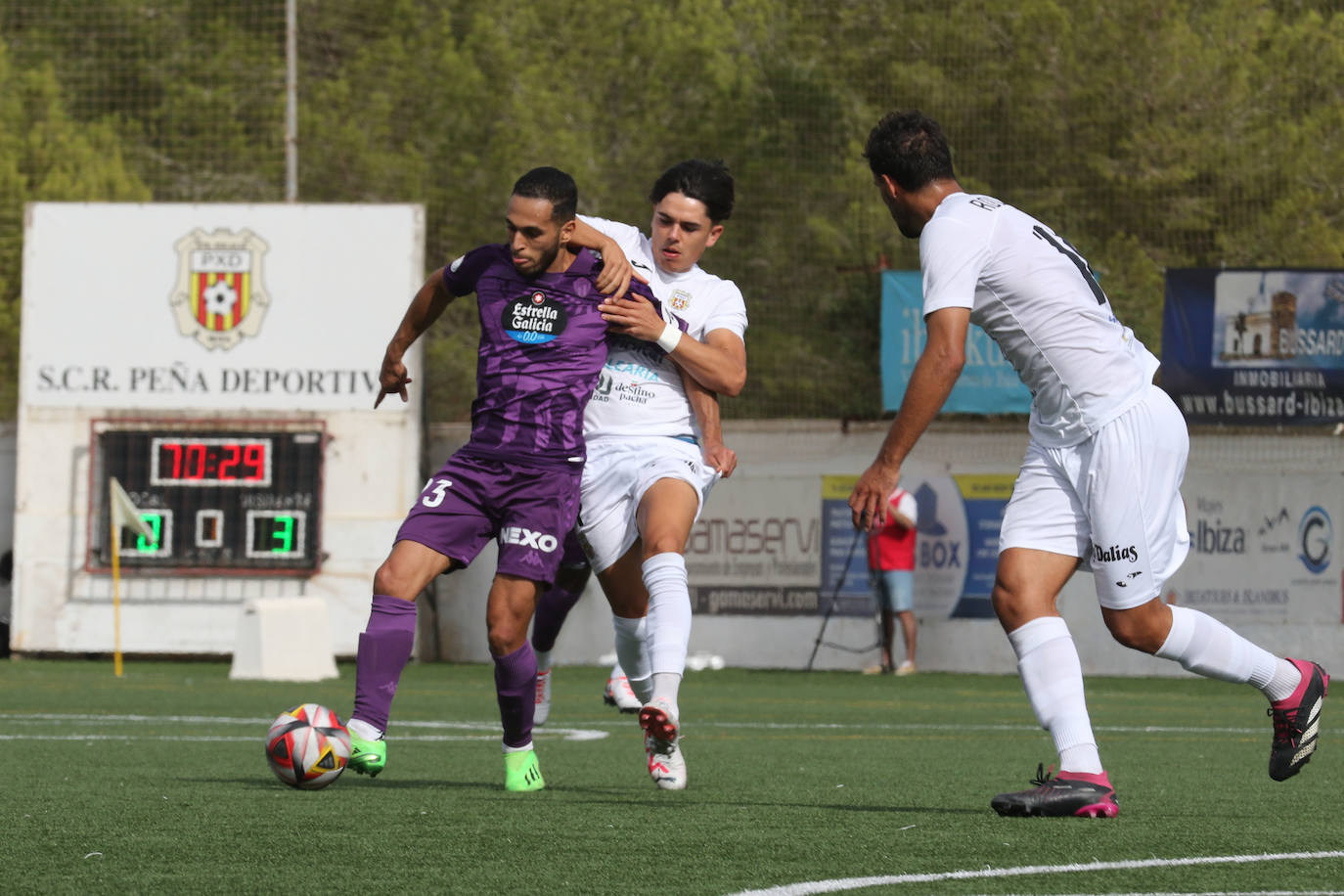 El partido entre el Real Valladolid y la Peña Deportiva, en imágenes