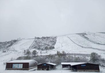 La nieve ya llega a los núcleos urbanos de la provincia de León