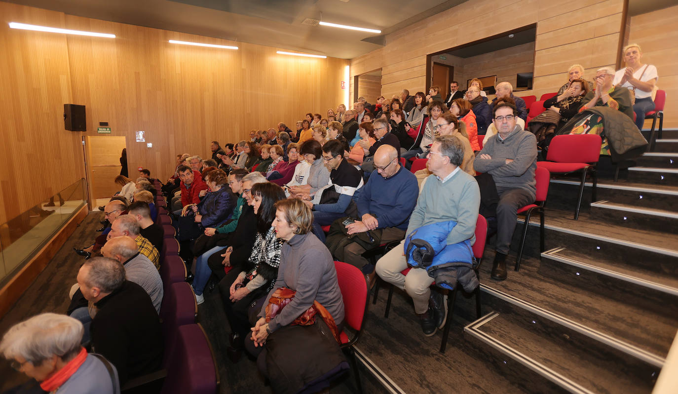 Inauguración del centro de artes escénicas de Paredes de Nava