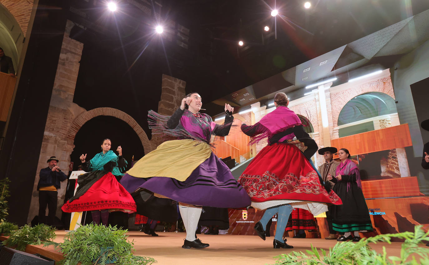 Inauguración del centro de artes escénicas de Paredes de Nava