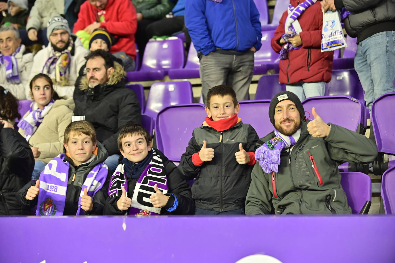 Búscate en la grada del estadio José Zorrilla (4/4)