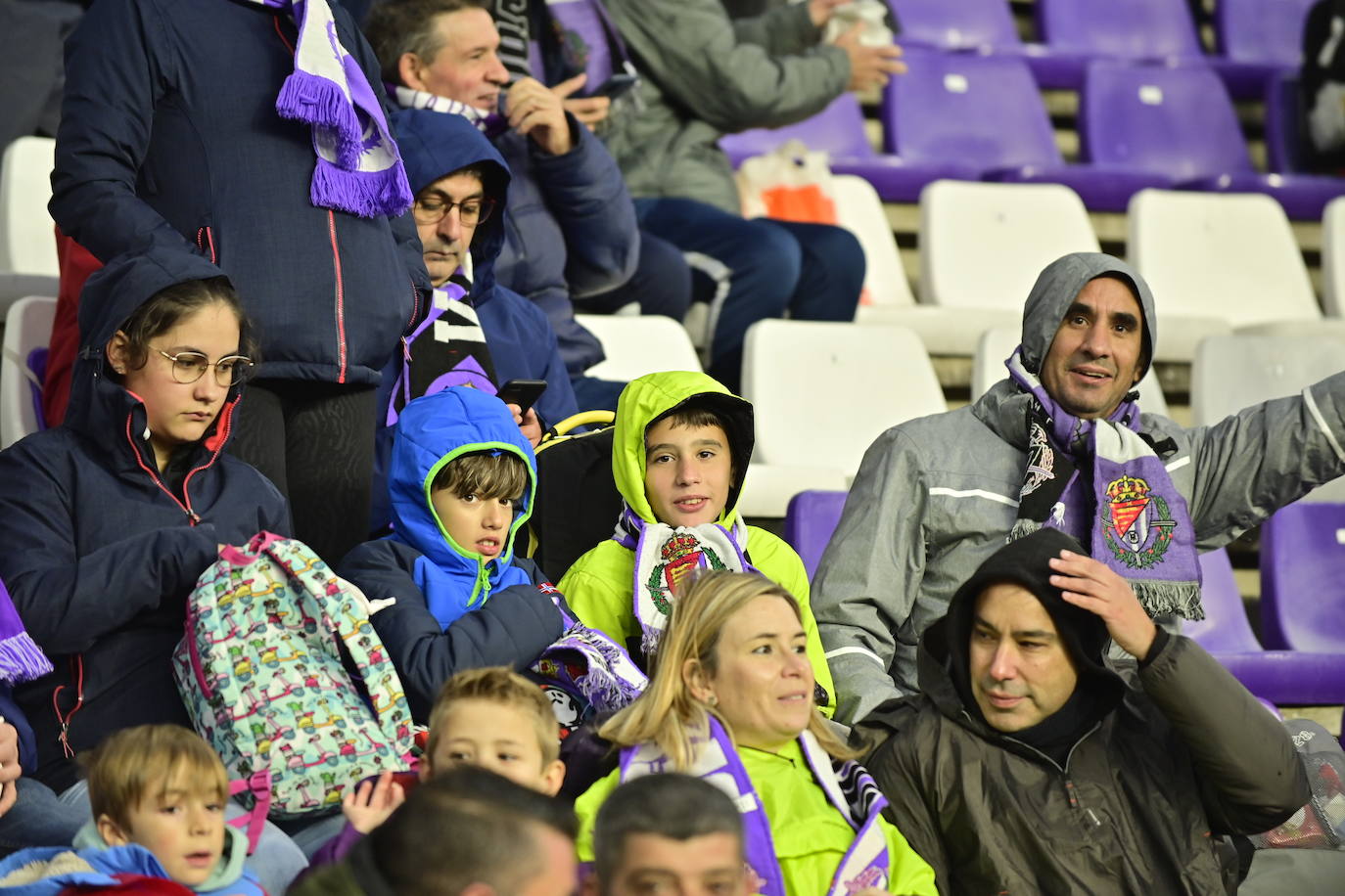 Búscate en la grada del estadio José Zorrilla (4/4)