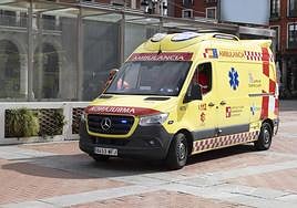 Ambulancia en la Plaza Mayor de Valladolid.