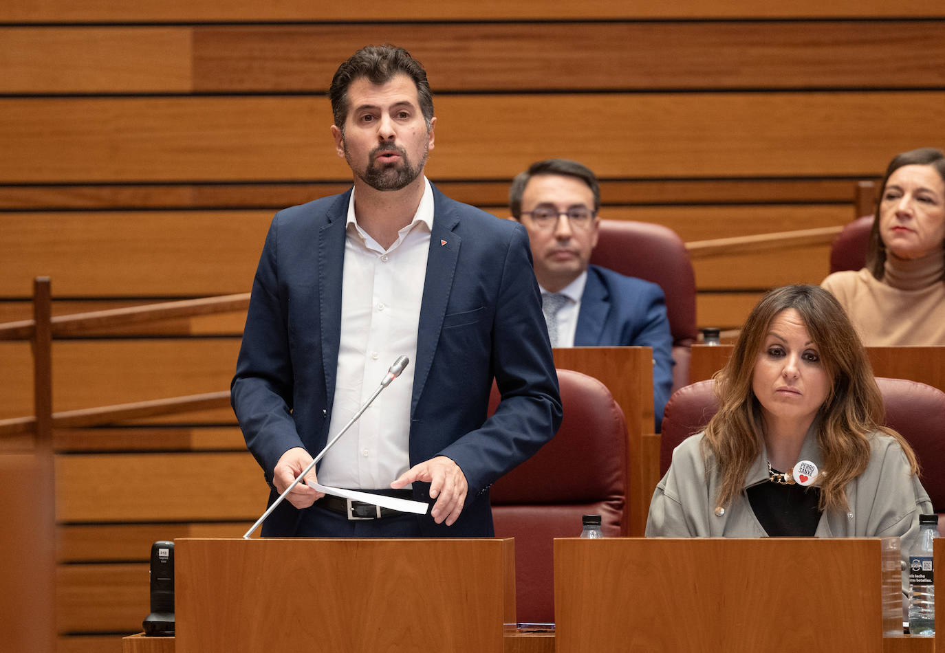 El pleno de las Cortes de Castilla y León, en imágenes