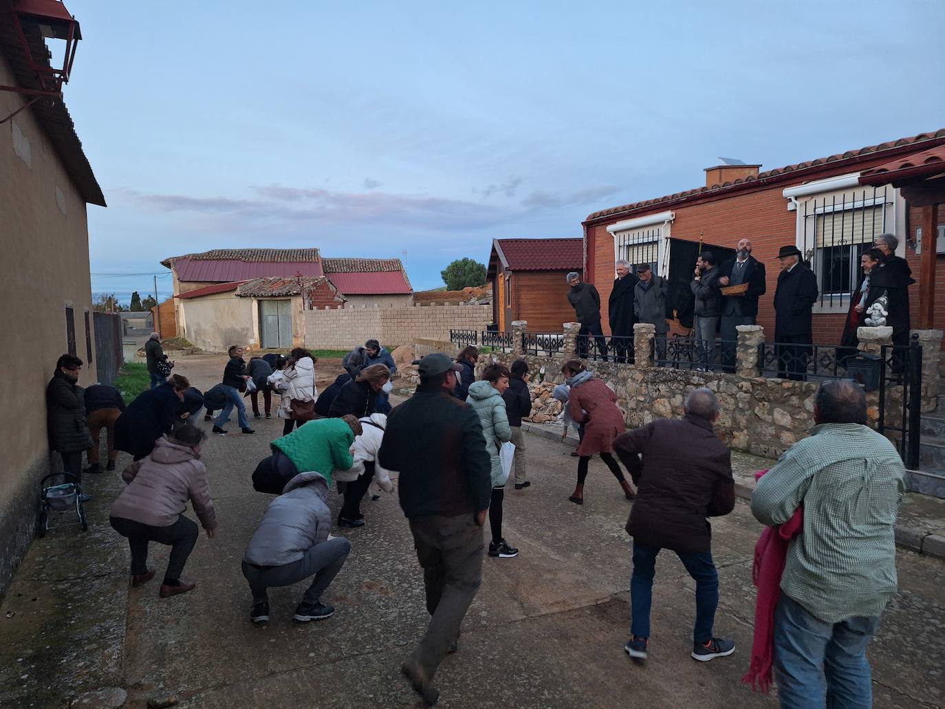 La tradición de correr las castañas de Villalán de Campos
