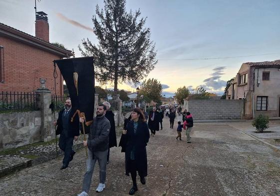 La tradición de correr las castañas de Villalán de Campos