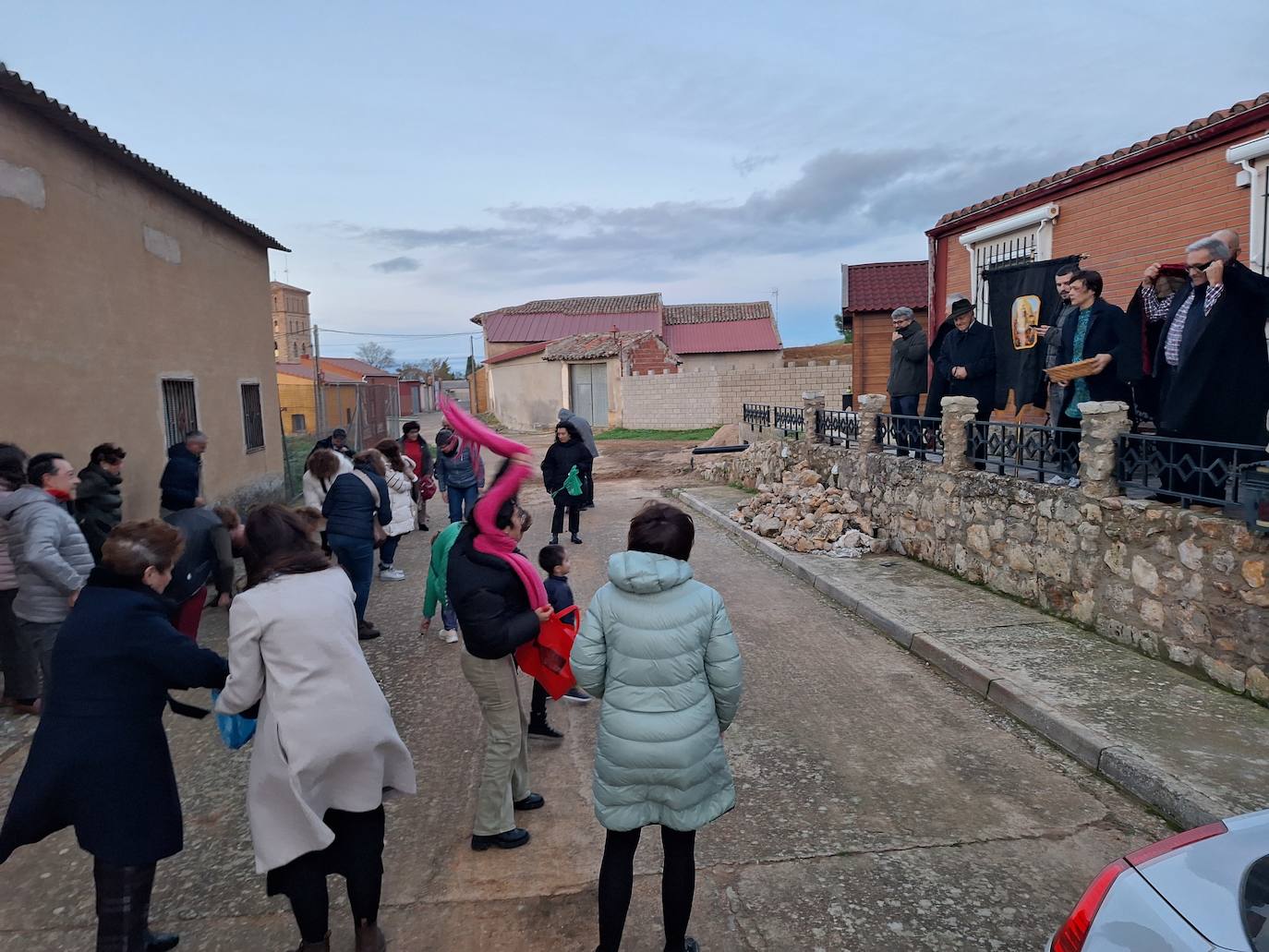 La tradición de correr las castañas de Villalán de Campos