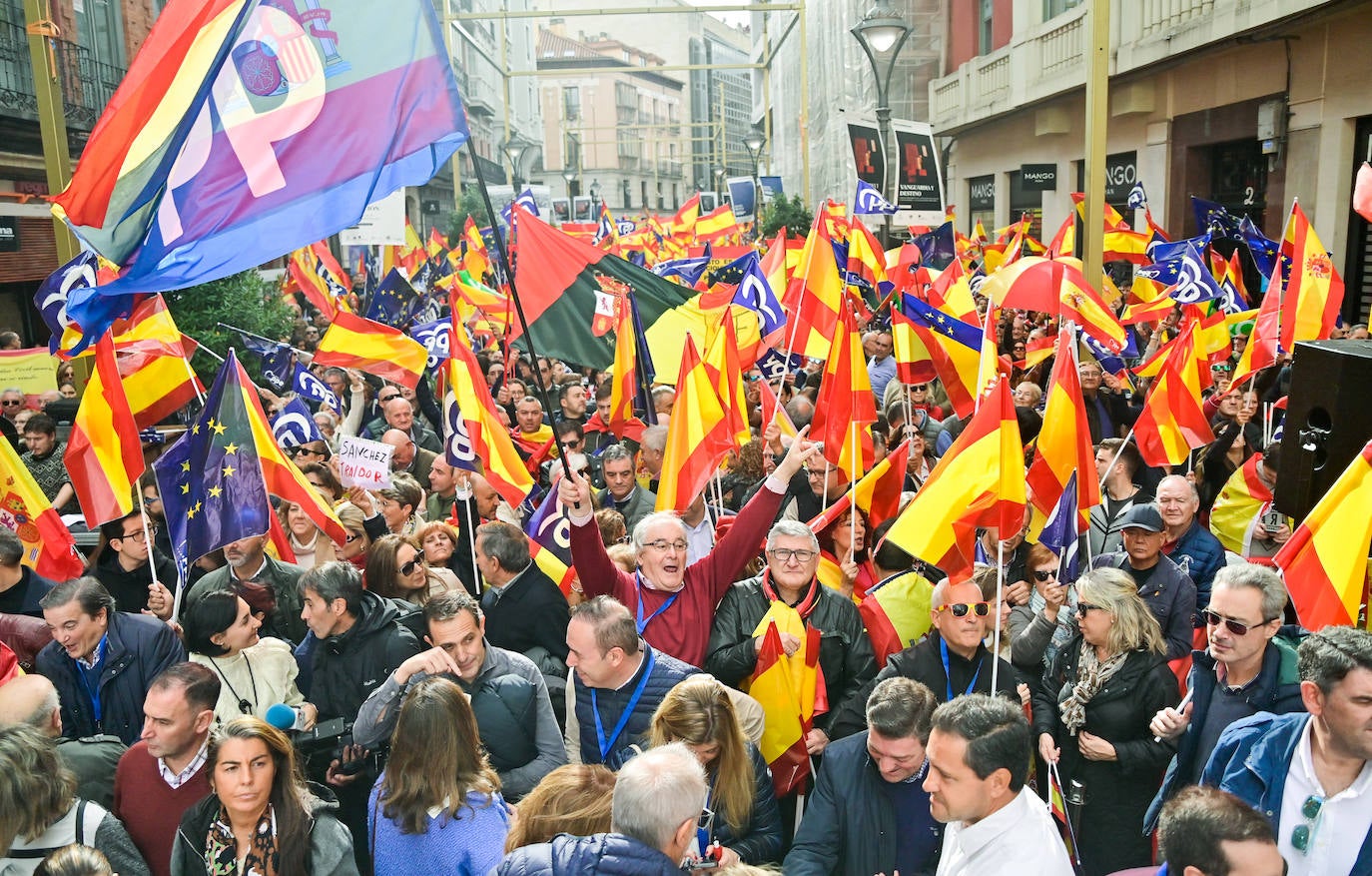 Concentración de protesta contra la amnistía en Valladolid