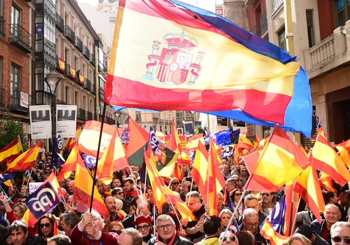 25.000 personas claman contra la amnistía en Valladolid