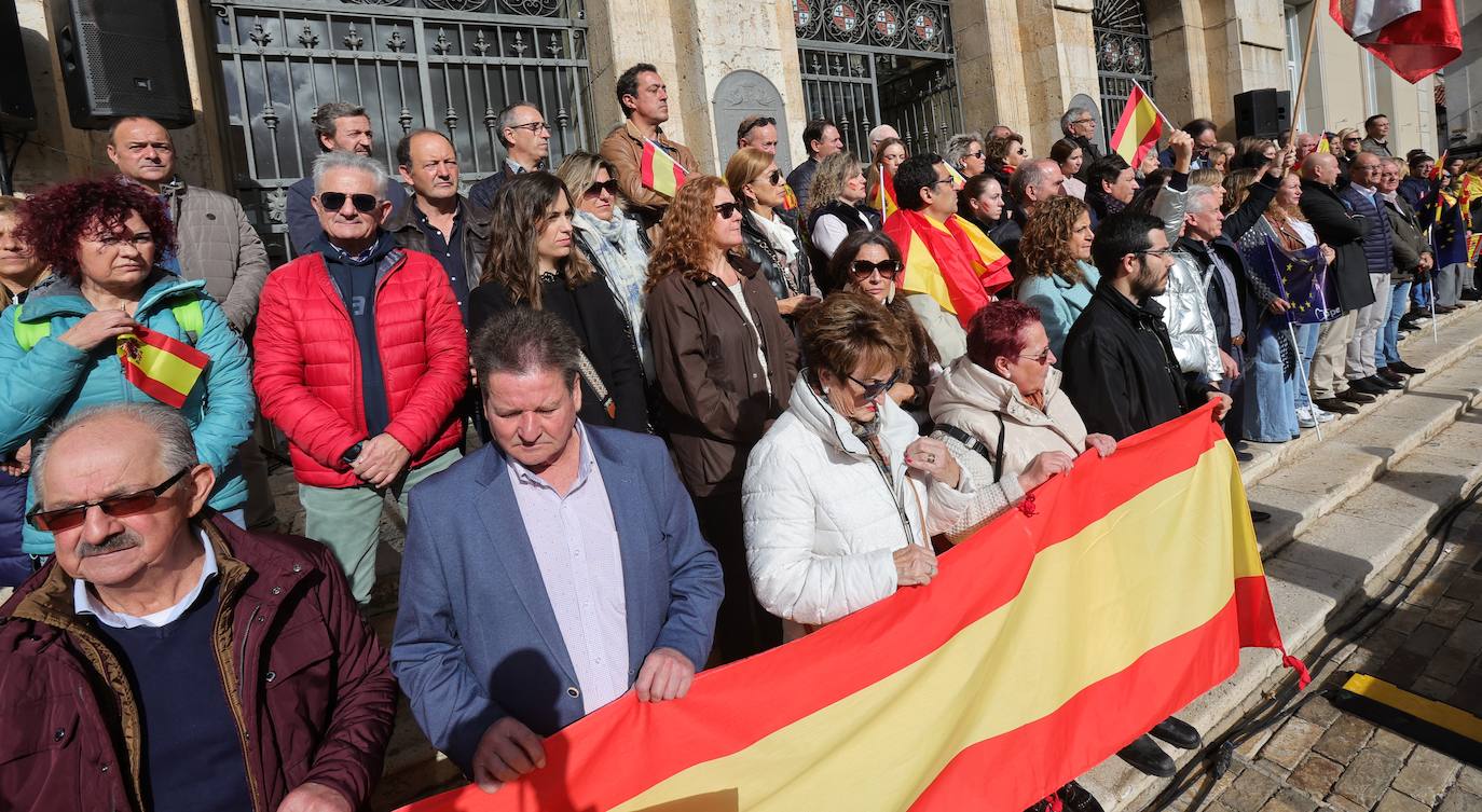 Los palentinos claman contra la amnistía en la Plaza Mayor