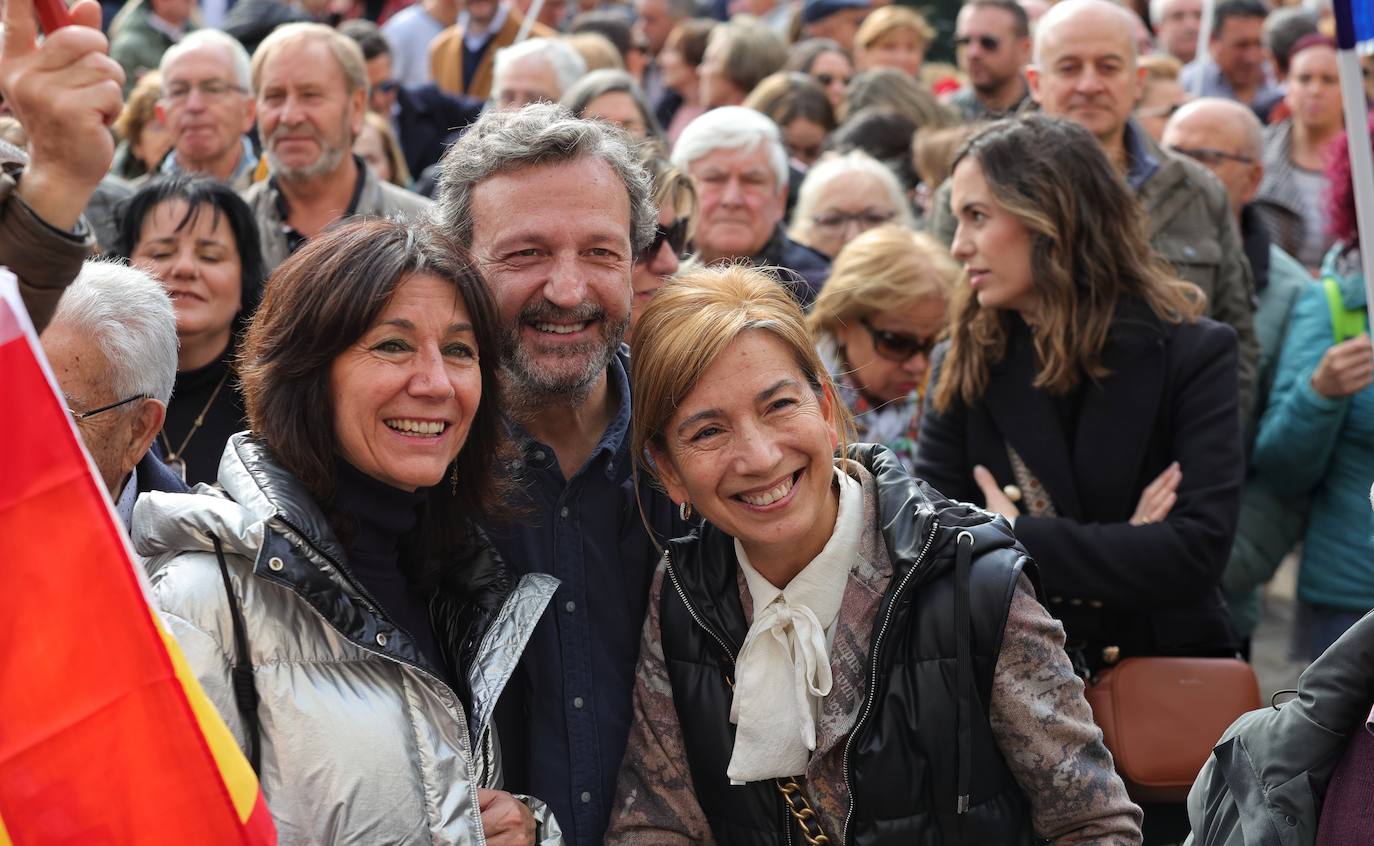 Los palentinos claman contra la amnistía en la Plaza Mayor