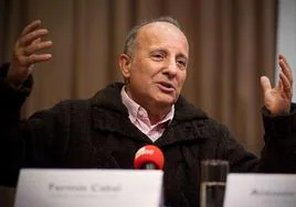 El director y dramaturgo leonés Fermín Cabal.