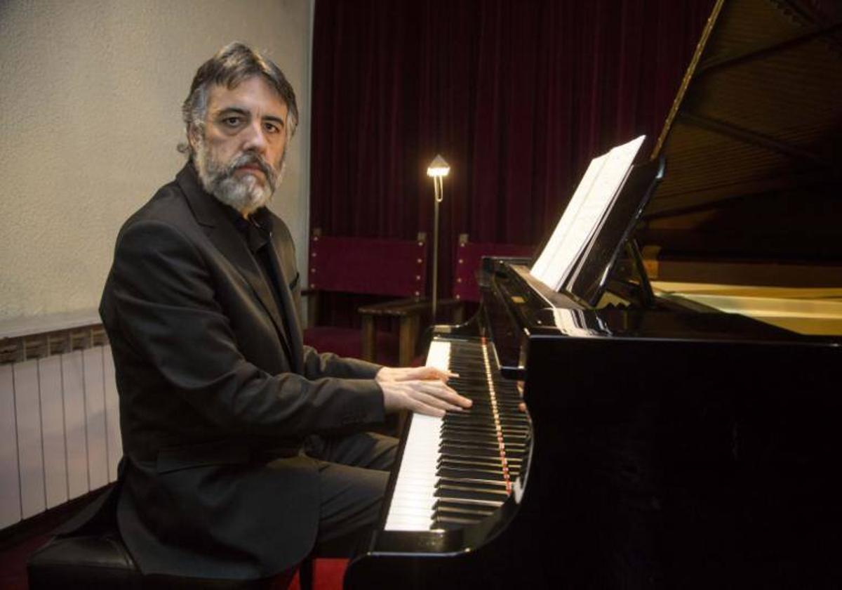 Diego Fernández Magdaleno, pianista,