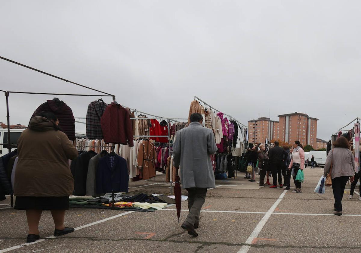 Mercadillo en Campos Góticos.